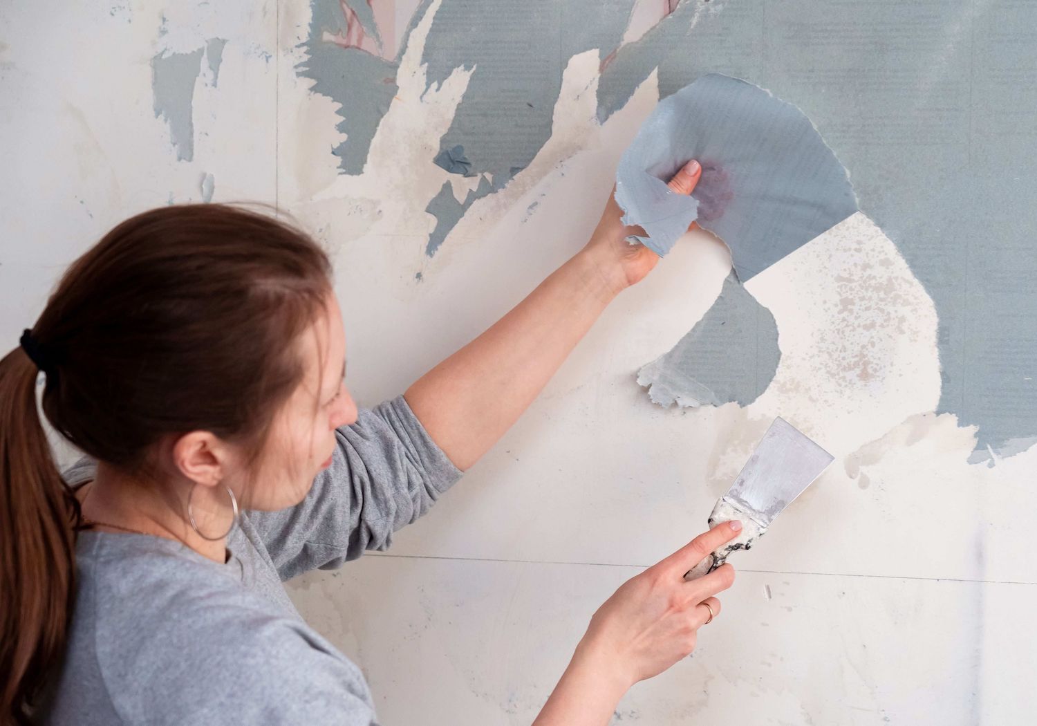 comment-enlever-du-papier-peint
